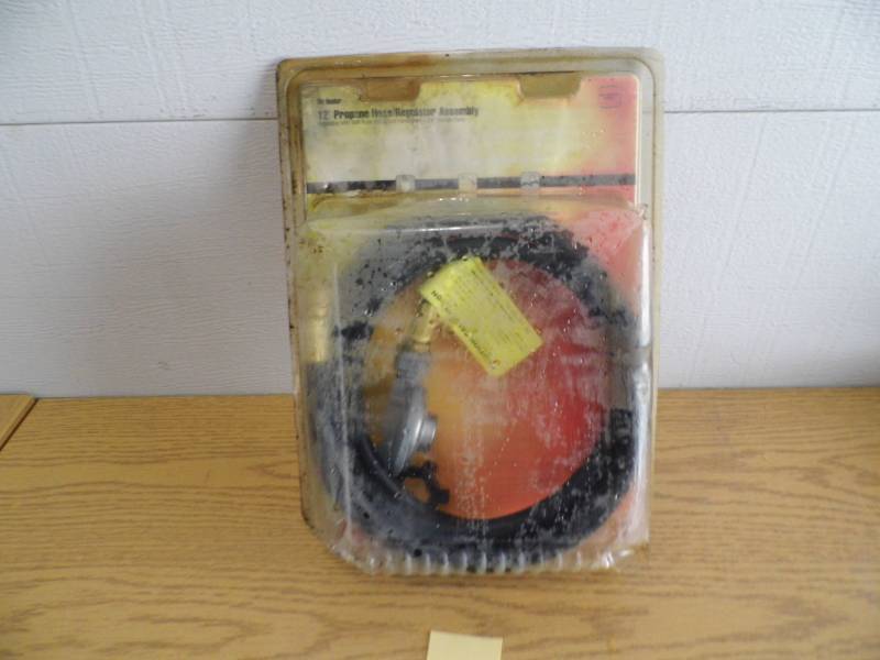 lot 51 image: New Propane HoseRegulator