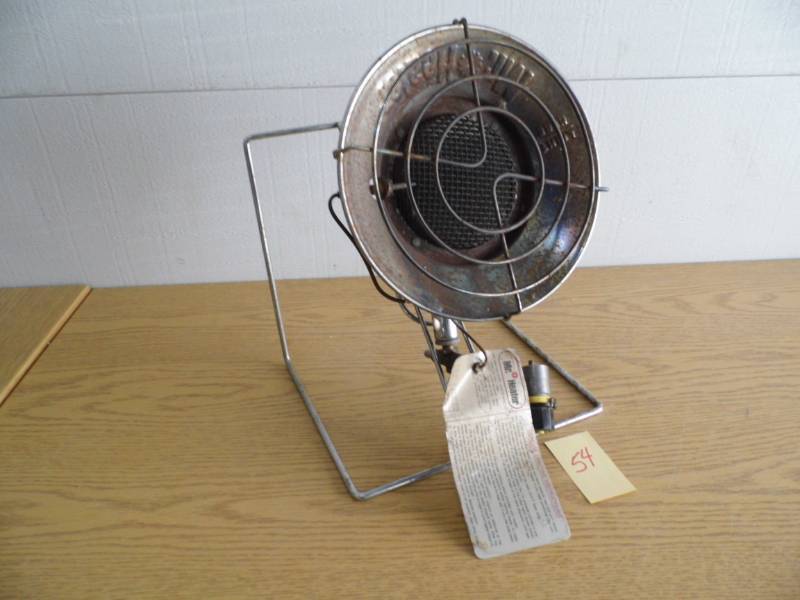 lot 54 image: Mr Heater w Stand