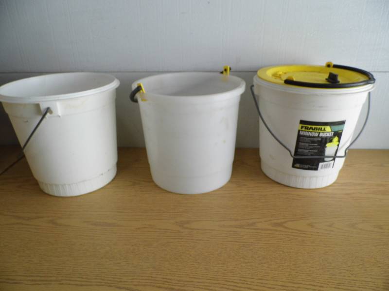 lot 85 image: Minnow Bucket - Buckets