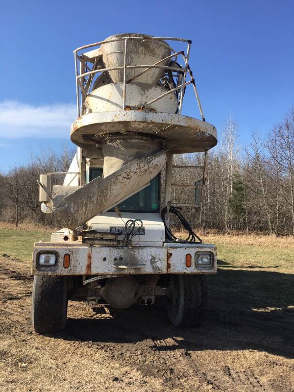 2001 Advanced Mixer Truck