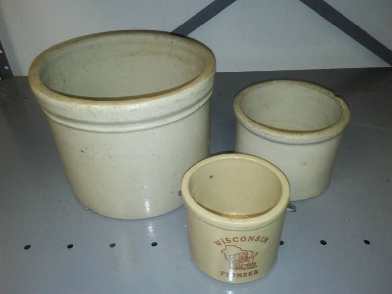 lot 18 image: 3 vintage Crocks, , Wisconsin pioneer