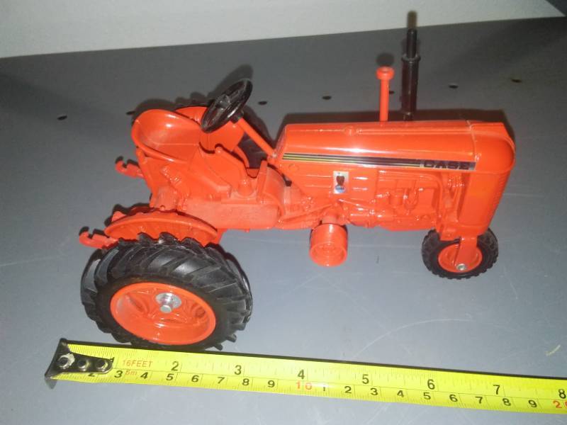 lot 36 image: Case single front tractor special edition, steering.