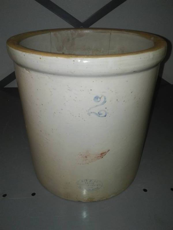 lot 56 image: Red Wing crock 2.