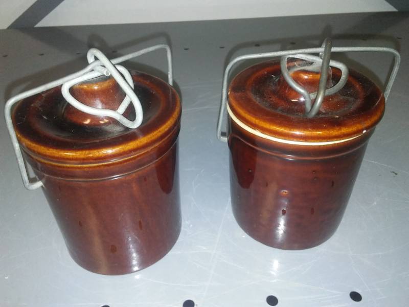 lot 58 image: 2X one pound cheese Crocks with handles.
