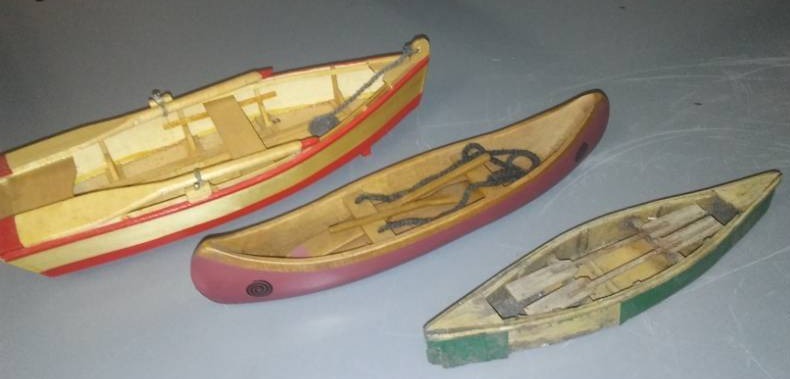 lot 85 image: 3 handcrafted boats - quality.