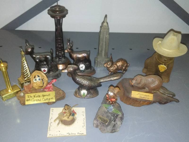 lot 161 image: 12 souvenirs - nice, Space Needle and Empire State Building.