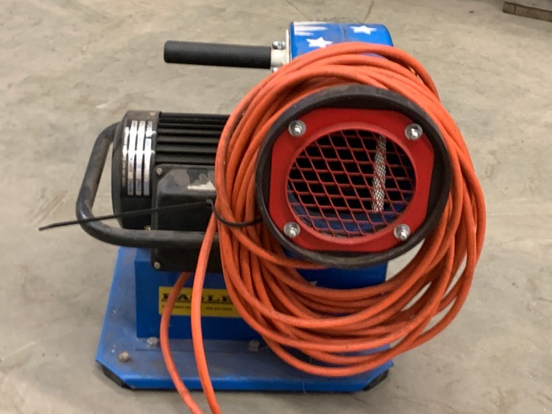 lot 24 image: Eagle-1 Commercial Blower