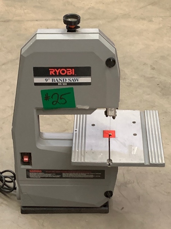 lot 25 image: Ryobi 9 Bandsaw