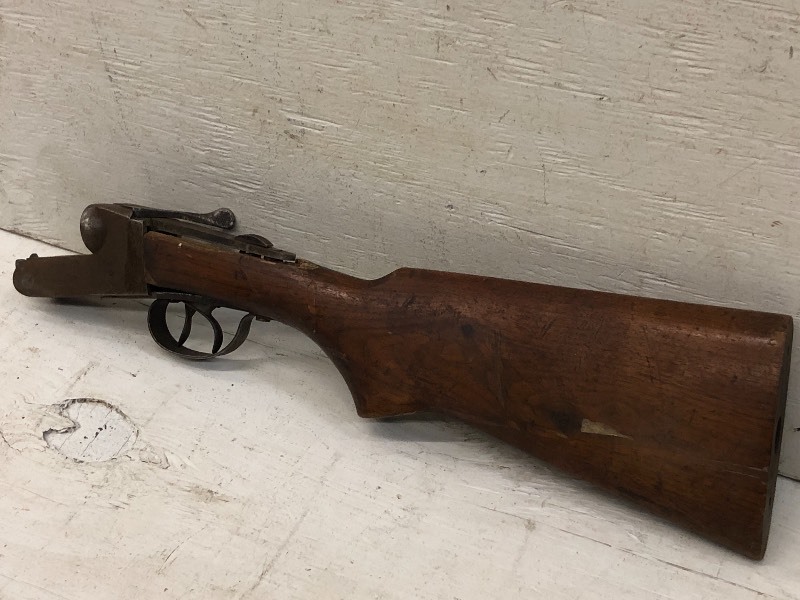 lot 10 image: Western Arms Break-Barrel Shotgun