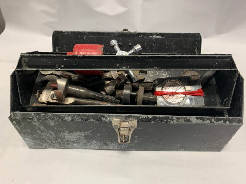 lot 9 image: Toolbox with Assorted Tools
