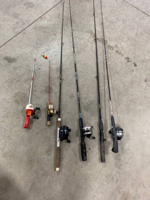 lot 29 image: Fishing Rod Lot
