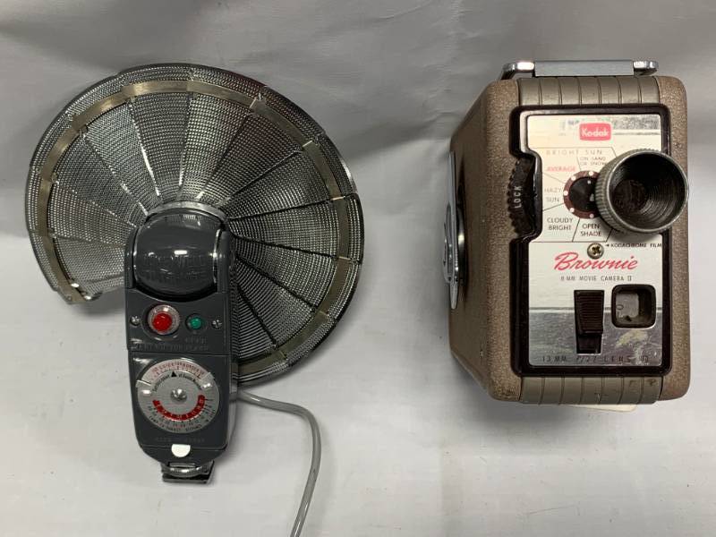 lot 39 image: Kodak Brownie Video Camera & Honeywell Tilt-a-Mite