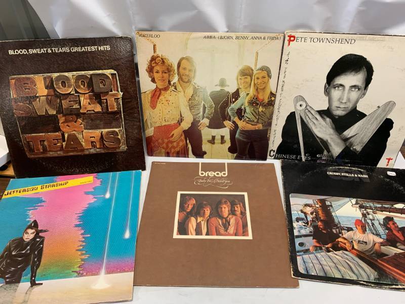 lot 51 image: Lot of 6 Vintage Record Albums