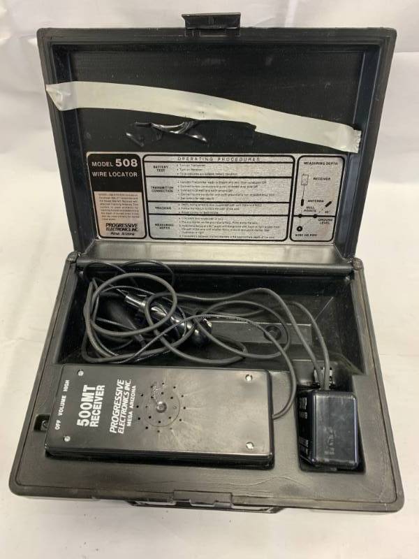 lot 75 image: Wire Finder Mini Locator Model 508