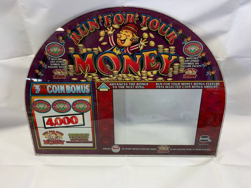 lot 110 image: Slot Machine Glass Header