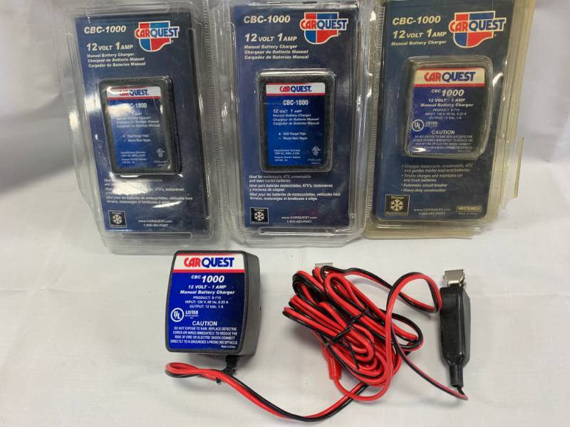 lot 115 image: Lot of 4 Carquest Battery Tender Trickle Chargers