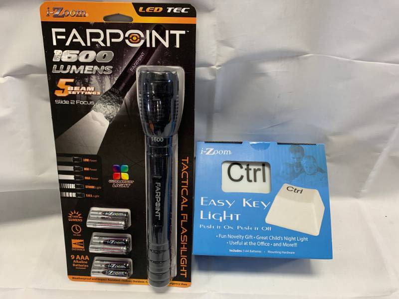 lot 122 image: Farpoint 1600 Lumens Flashlight wBatteries & EZ Light