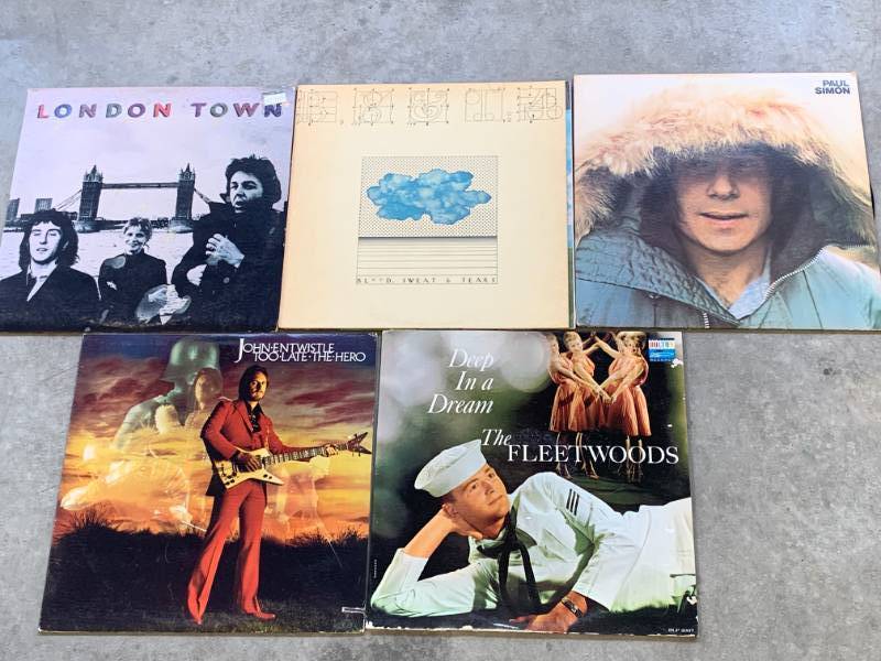 lot 129 image: Lot of 5 Record Albums (including Paul McCartney in London Town)