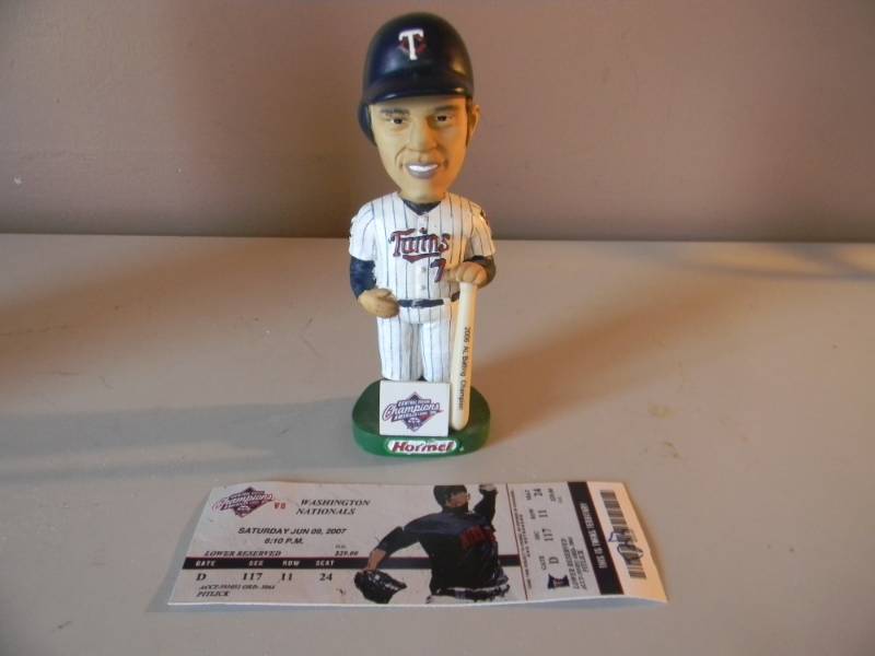 lot 17 image: JOE MAUER RARE 2006 AL BATTING CHAMPION BOBBLE HEAD WTICKET NEW IN BOX - SEE PICTURES