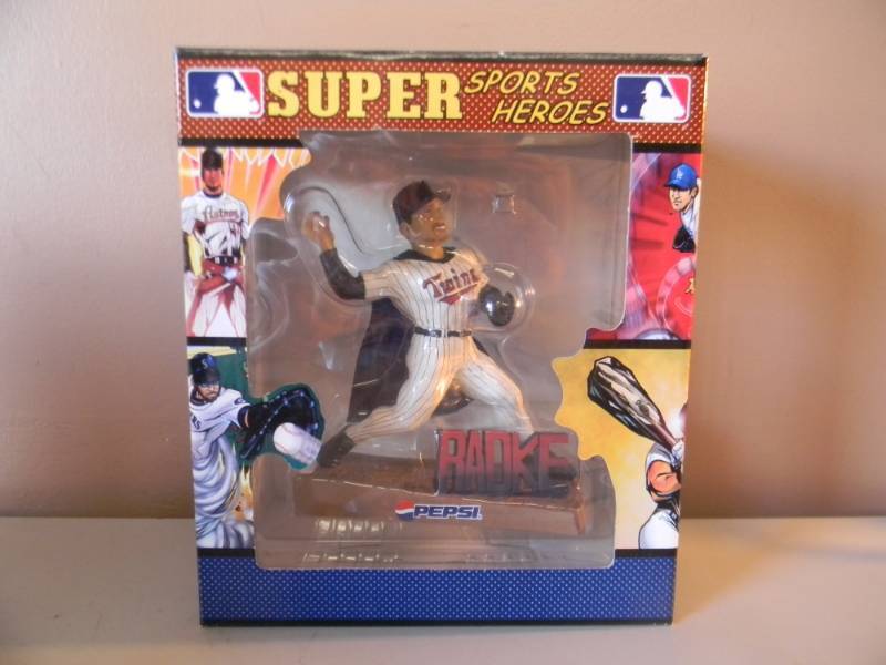 lot 36 image: VINTAGE BRAD RADKE MLB MINNESOTA TWINS SUPER SPORTS HERO PEPSI BOBBLE DOBBLES - NEW - SEE PICTURES
