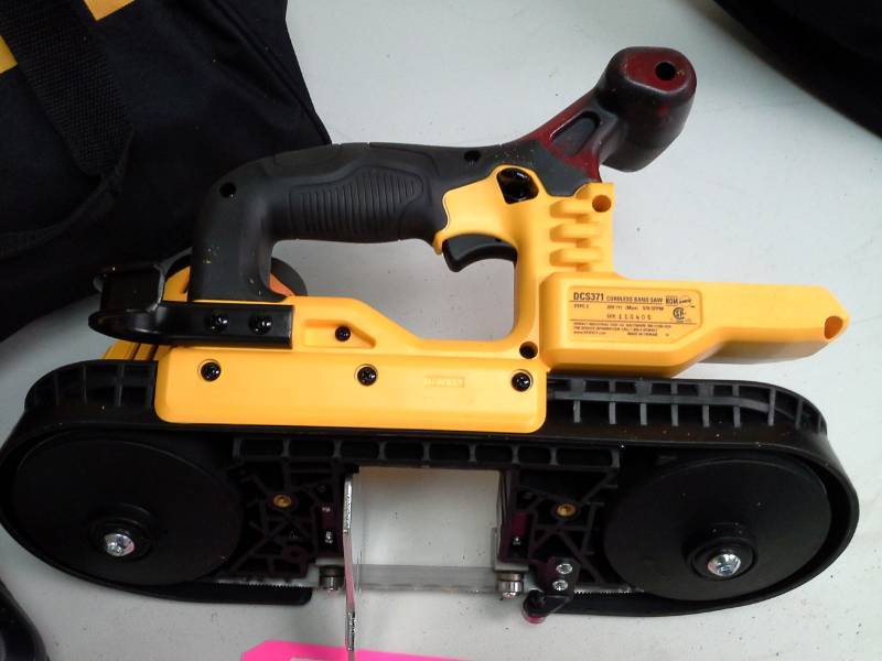 DeWalt DCS371 20V Cordless Band Saw with Battery, Charger, Case June