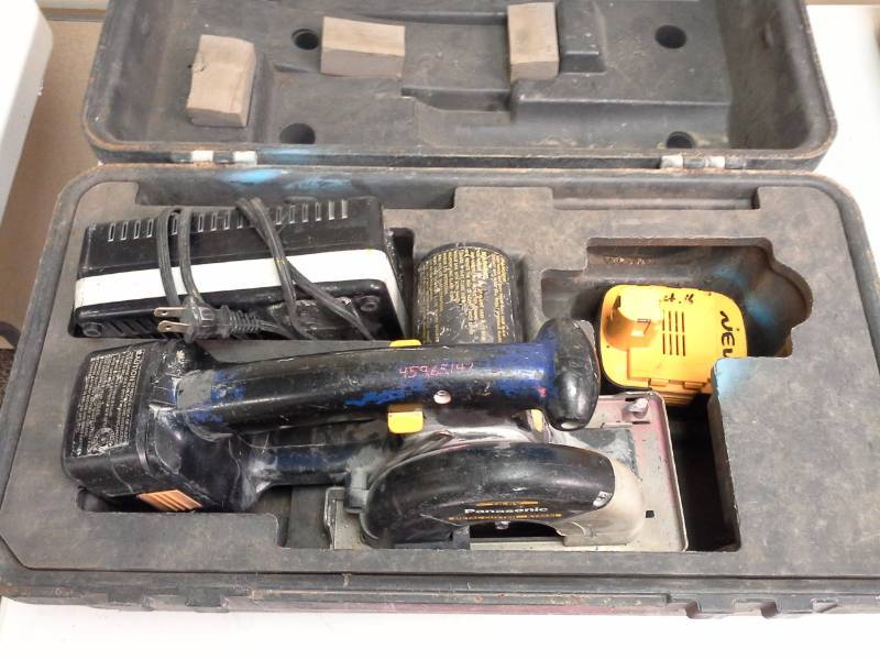 lot 787 image: Panasonic 15.6VDC Cordless 5-34in. Metal Cutter EY3530, Battery, Charger, Case