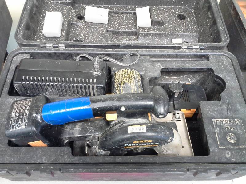 lot 791 image: Panasonic 15.6VDC Cordless 5-34in. Metal Cutter EY3530, Battery, Charger, Case