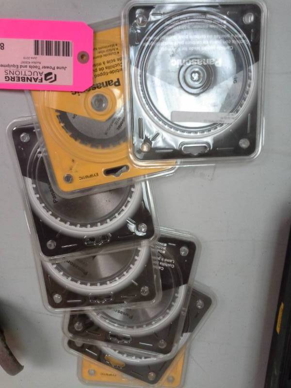lot 813 image: Lot of (7) Panasonic 5-38in. Grinding Disc