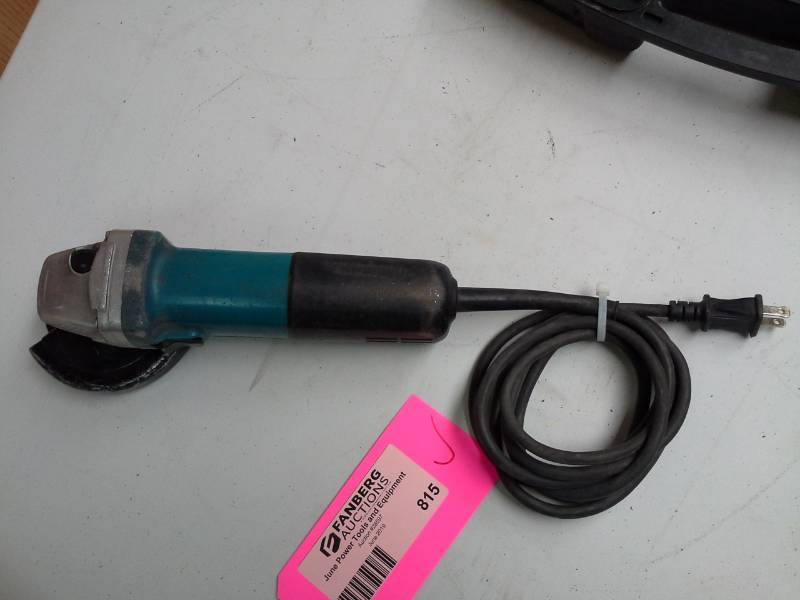 lot 815 image: Makita Angle Grinder