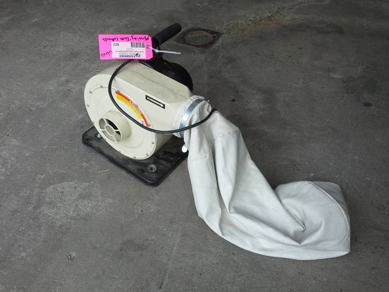 lot 822 image: Pro Tech 750 CFM Portable Dust Collector