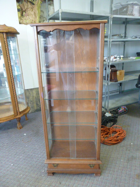 lot 23 image: Curio
