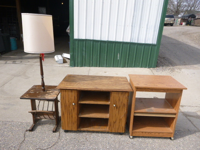 lot 34 image: TablesStands