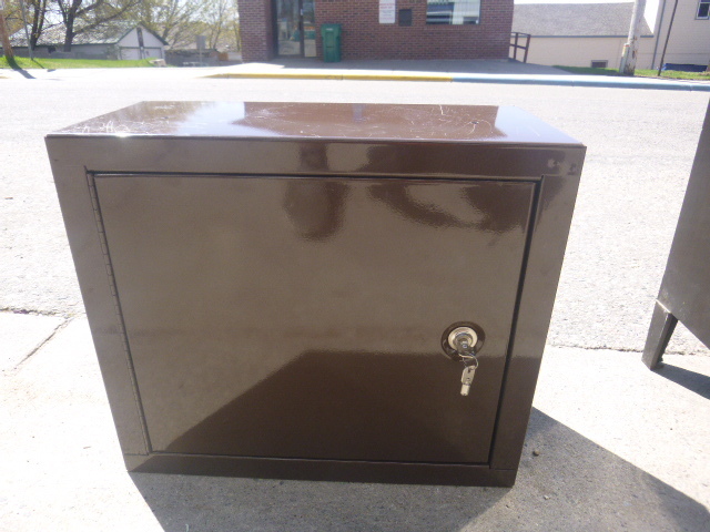 lot 44 image: Metal Ammo Cabinet