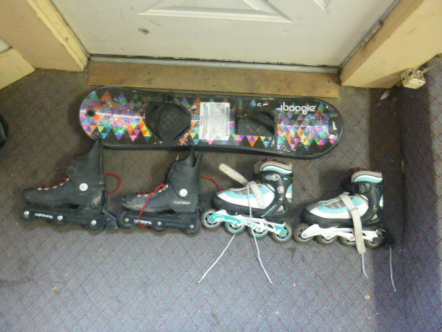 lot 69 image: Inline Skates and Snowboard