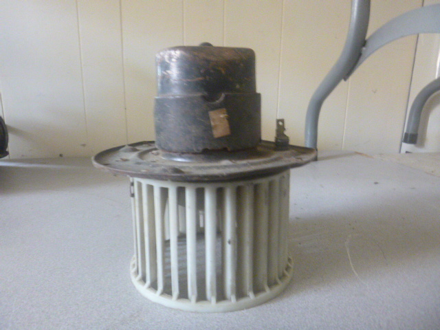 lot 82 image: DC Fan Motor