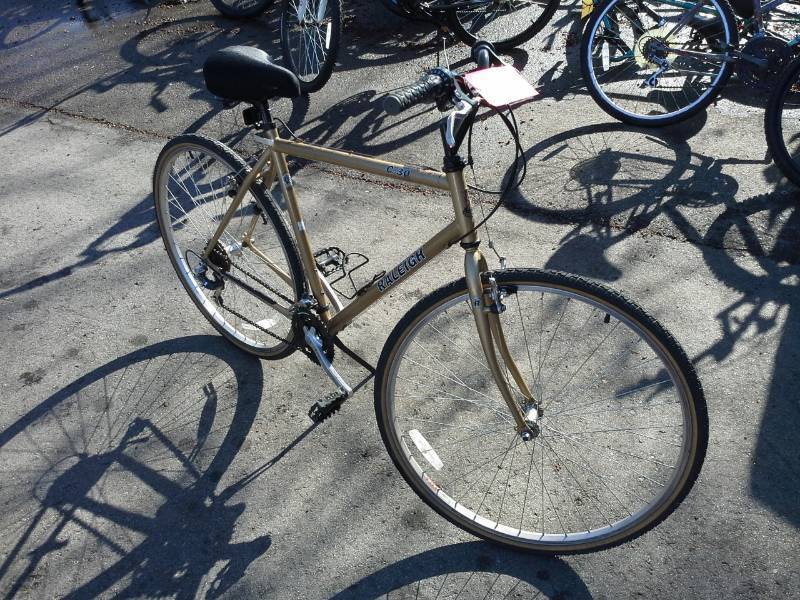 lot 337 image: Raleigh  Road Bike