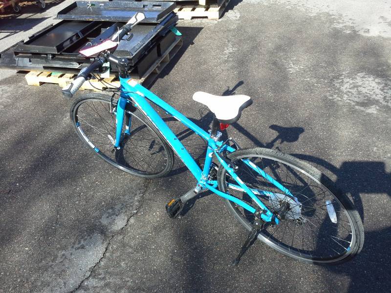 lot 357 image: Diamondback  Road Bike