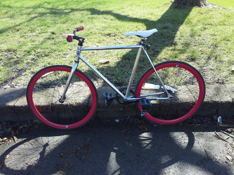 lot 375 image: Retrospec   Single-speed Racing Bike