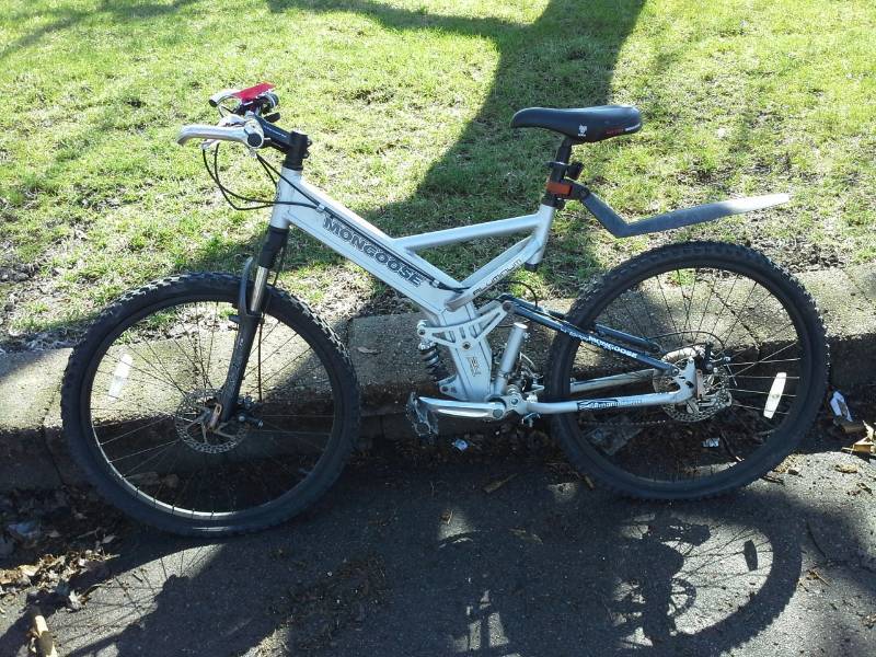lot 380 image: Mongoose   26-speed Trail Bike