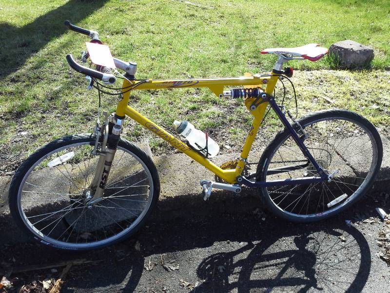 lot 386 image: Giant ATM 970 Racing Bike