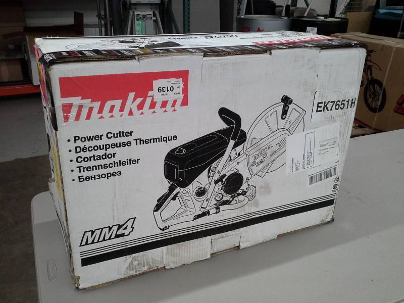 lot 301 image: Makita MM4 Gas Powered Power Cutter