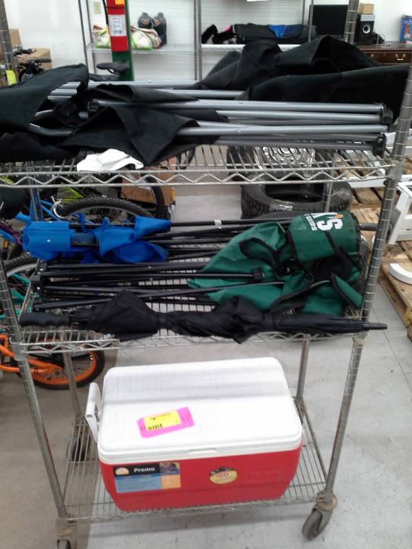 lot 388 image: Lot of (6) Igloo Promo 48-Quart Chest Cooler, Folding Captains Chairs, Patio Umbrella
