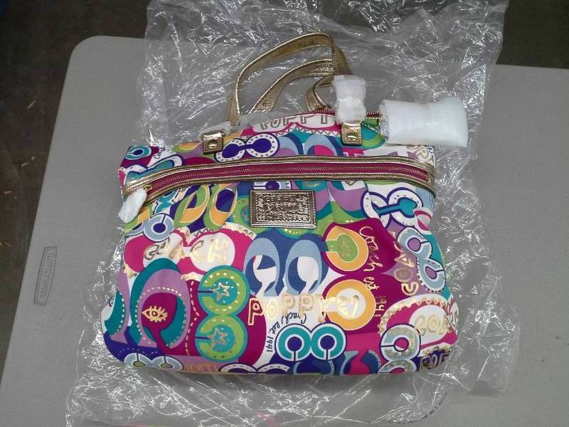 lot 390 image: Coach Handbag