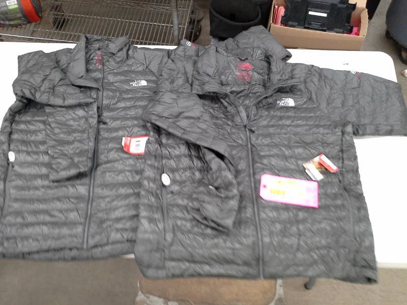 lot 405 image: Lot of (2) The North Face M Quince Jacket OutdoorSummit Series Fusebox Grey