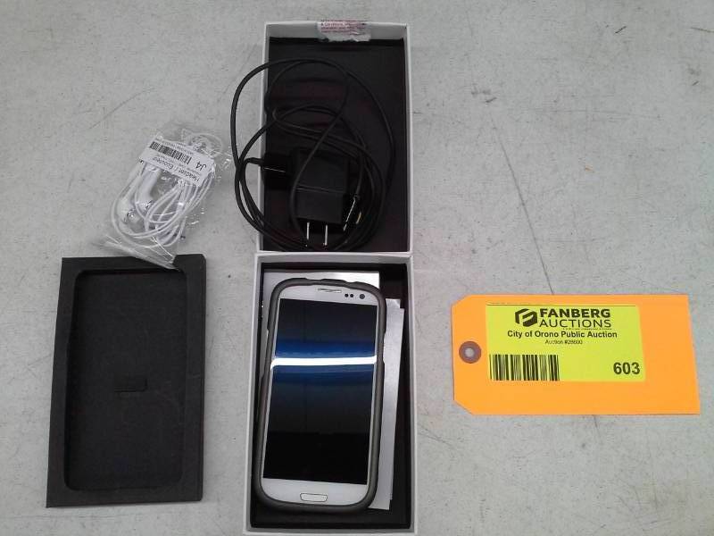 lot 603 image: Samsung Galaxy SIII Cell Phone with Soft Case, Power Cord, Earphones, Manual
