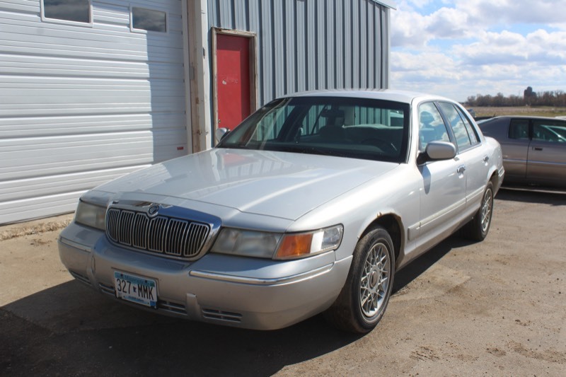 2000 Mercury Grand Marquis GS