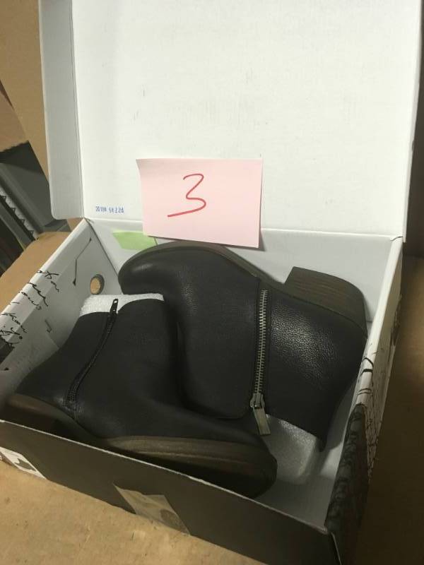 Kensie Womens Ghita Black Leather Short Ankle Boots - Black - Size 9 not used