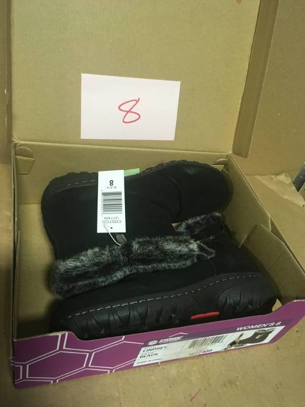 Khombu Womens Lindsey All Weather Boots Size 8 Black Suede Faux Fur Trim Winter not used