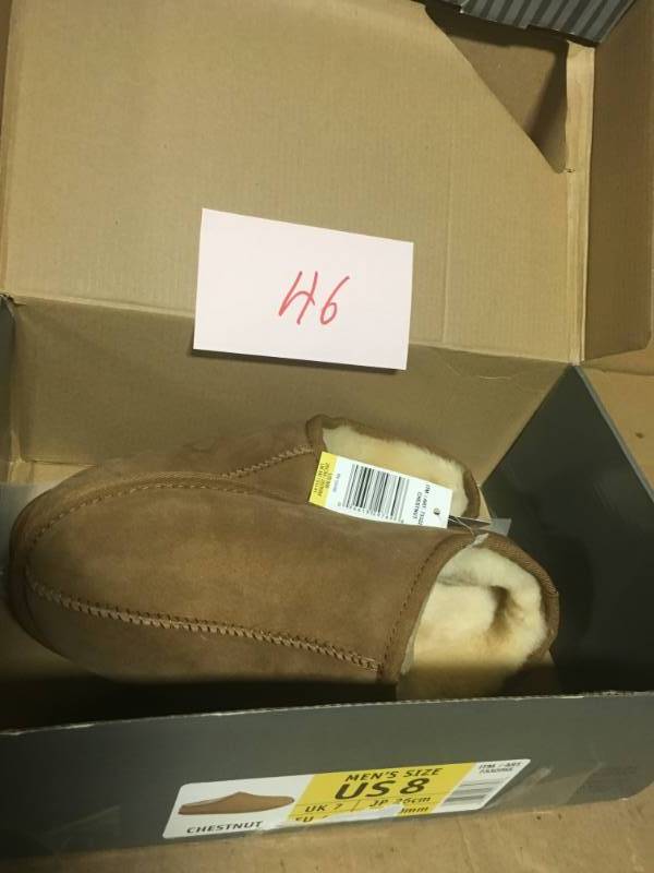 KirklandSignature Mens Shearling Clog Slipper SZ 8 not used