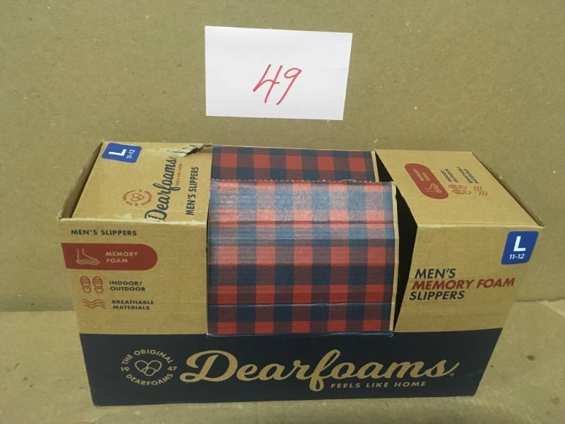 Dearfoams Mens Memory Foam Slippers SZ 11-12 L not used